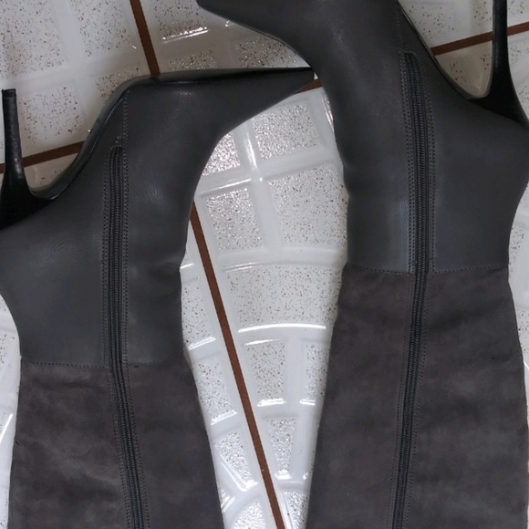 Size 8 US womens. NINE WEST GRAY BOOTS. - Picture 2 of 5